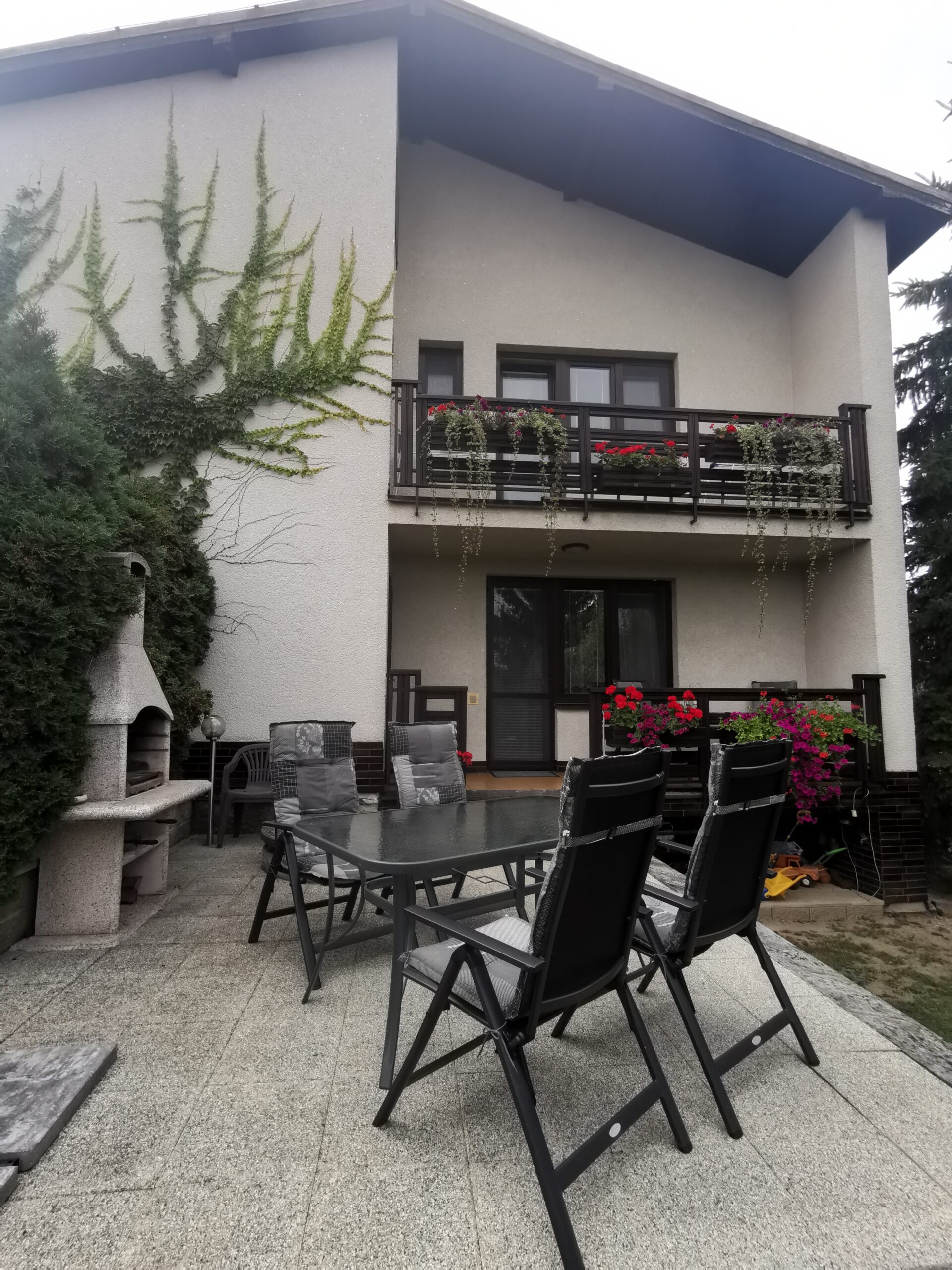terasa s krbem
